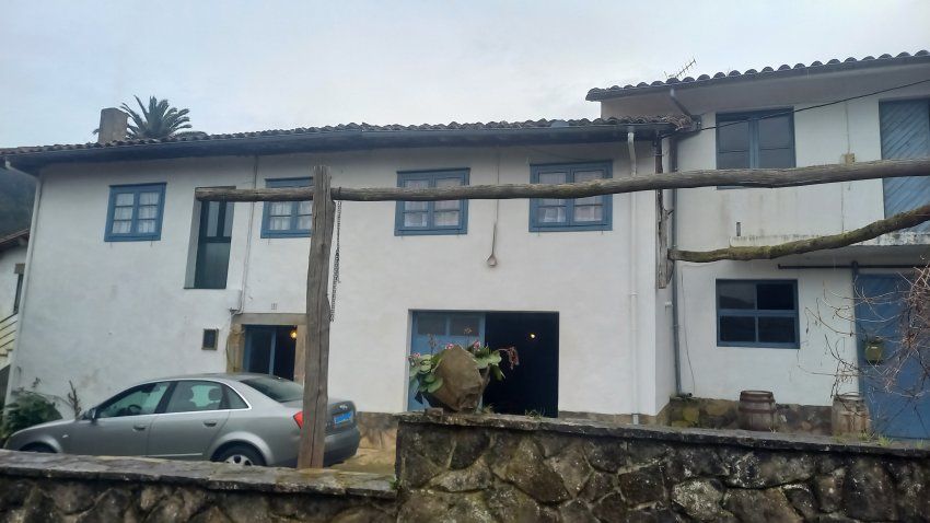 Casa de piedra para reformar en Priesca   VILLAVICIOSA  (REA.0181)