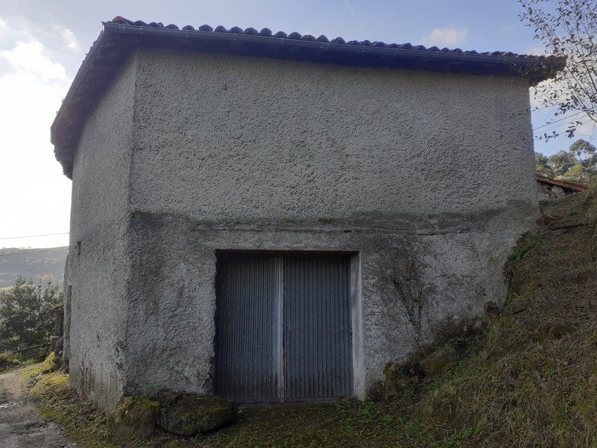Casa de piedra para rehabilitar en VILLAVICIOSA (REAB