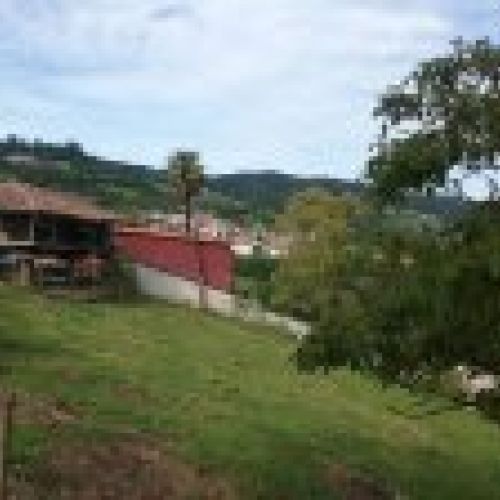 Casa de piedra para rehabilitar con Cuadra y Tenada en CABRANES (REAB