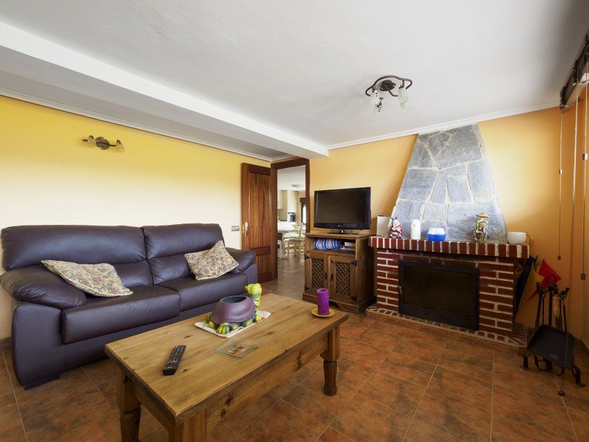 Chalet independiente en Quintes  (VILLAVICIOSA)  (ALQ