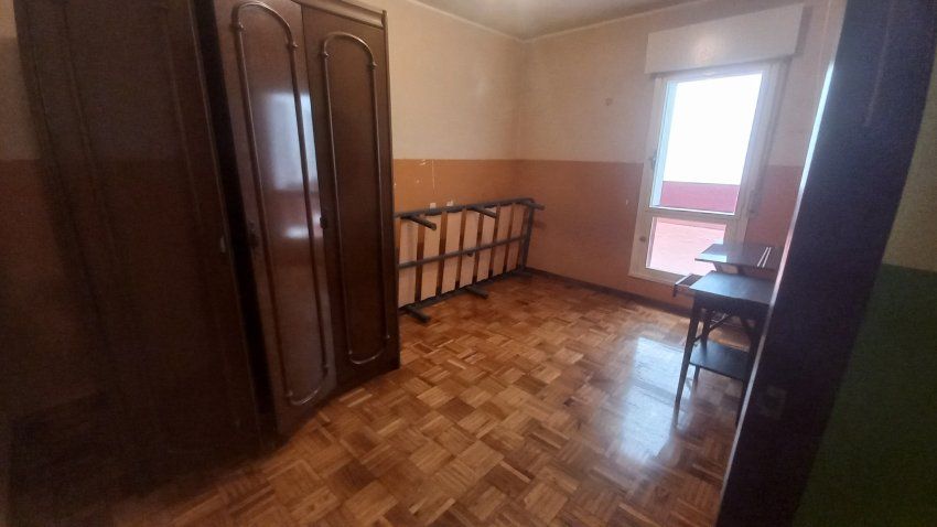 Piso de 3 dormitorios para reformar en VILLAVICIOSA (PIS