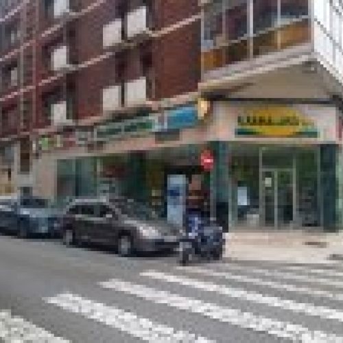 Local comercial céntrico con Almacén y Oficinas en GIJÓN  (LOC