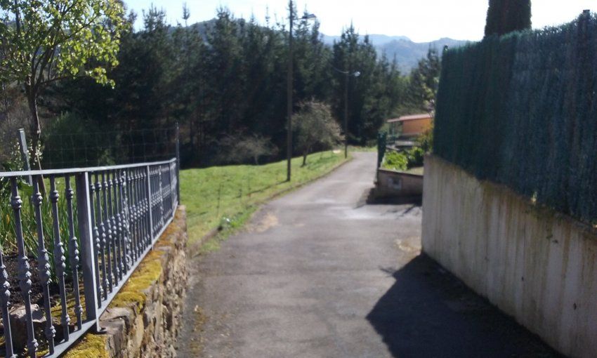 Finca edificable en CABRANES  (FIN