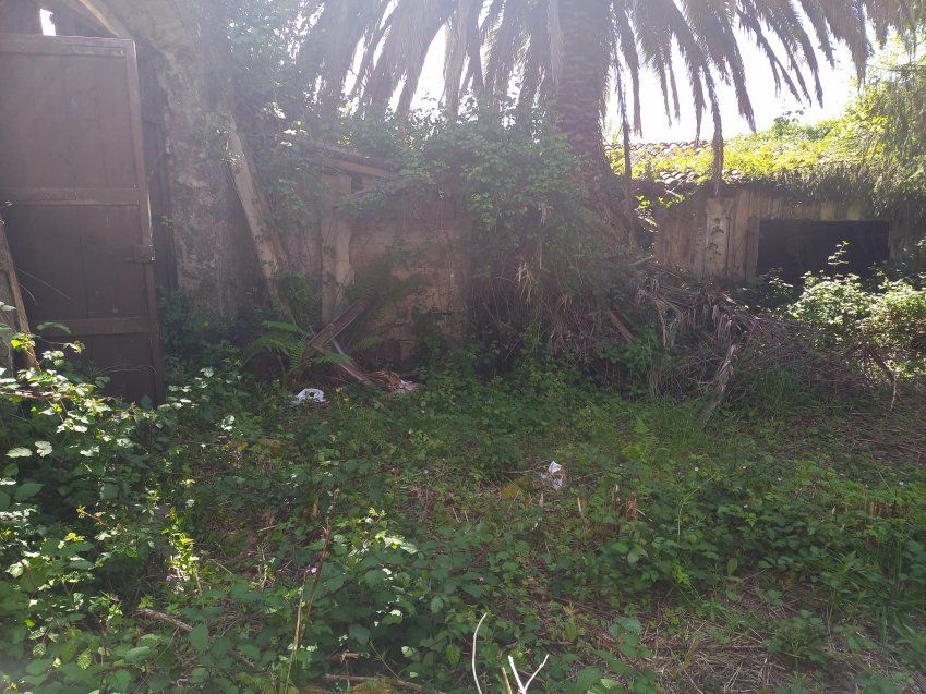 Casa de piedra independiente para rehabilitar  (REAB