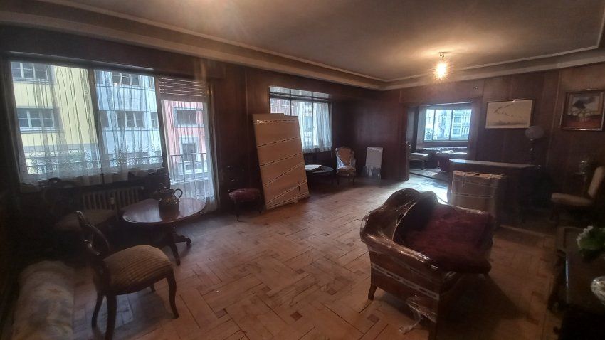 Piso 4 dormitorios en el Centro de OVIEDO  (PIS