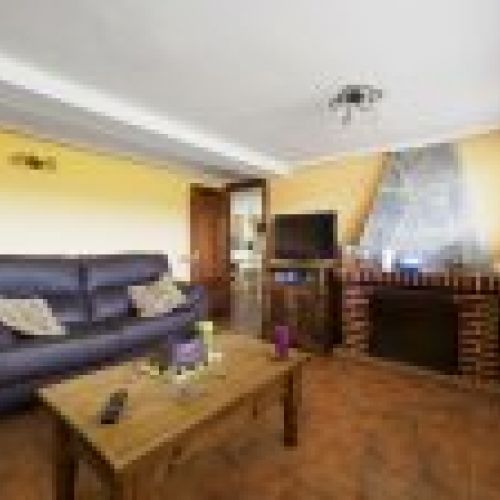 Chalet independiente en Quintes  (VILLAVICIOSA)  (ALQ