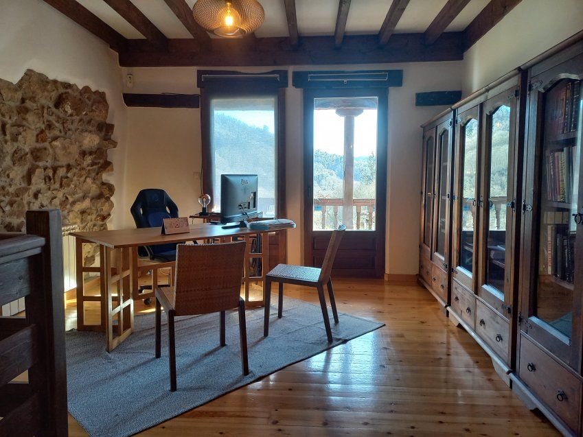 Casona de piedra rehabilitada en CABRANES  (CAS