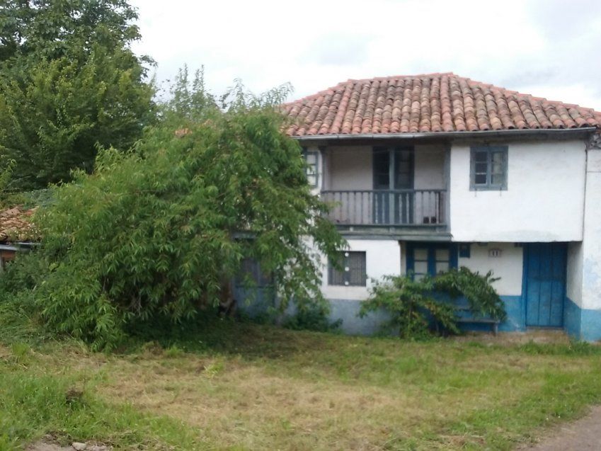Casa de piedra independiente para rehabilitar en Villaviciosa  (REAB