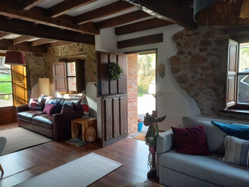 Casona de piedra rehabilitada en CABRANES  (CAS