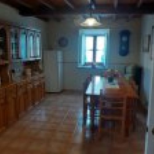 Casa de piedra reformada en Oles   VILLAVICIOSA  (ALQ