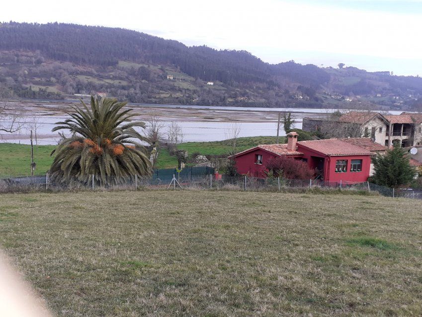 Casa 2 plantas a 2kms