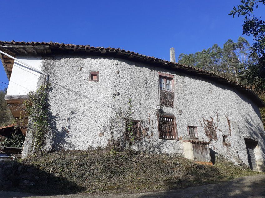 Casa de piedra para rehabilitar en VILLAVICIOSA (REAB