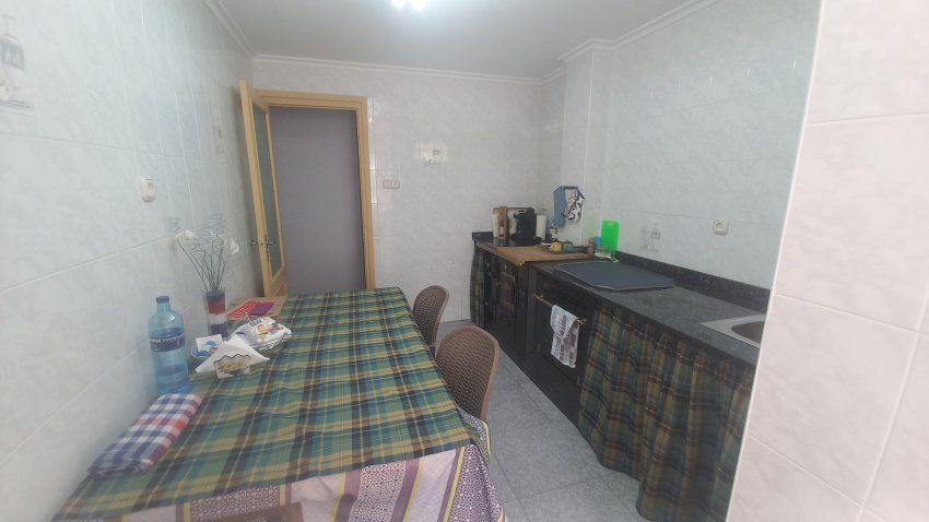 Piso de 4 dormitorios en Villaviciosa  (PIS