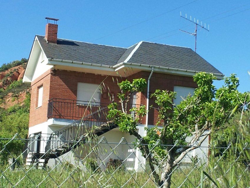 Casa independiente en LEÓN  (CAS