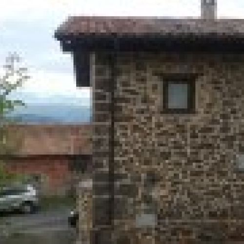Casa de piedra rehabilitada en CABRANES  (CAS