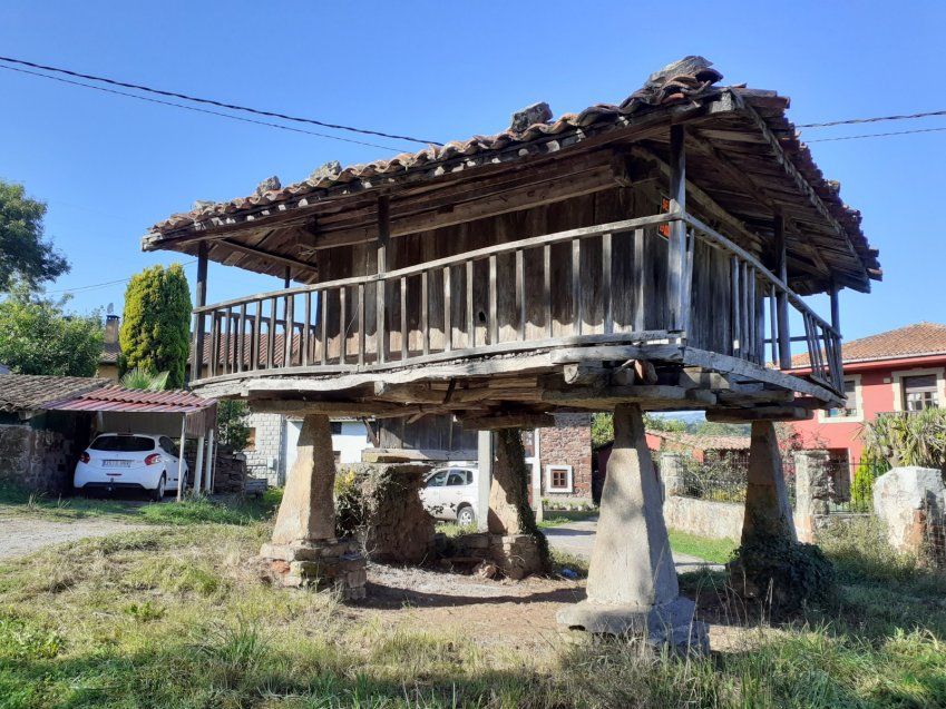 Hórreo con terreno en Amandi   VILLAVICIOSA  (REAB