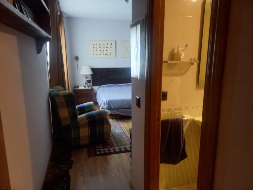 Piso de 3 dormitorios y 2 baños en VILLAVICIOSA (PIS
