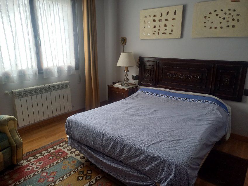 Piso de 3 dormitorios y 2 baños en VILLAVICIOSA (PIS
