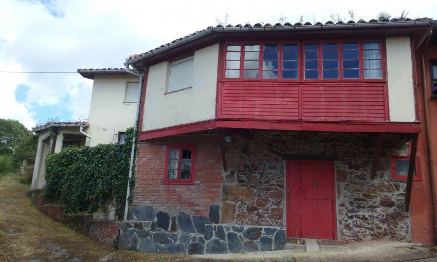 Casa de piedra reformada en VILLAVICIOSA  (CAS.0241)