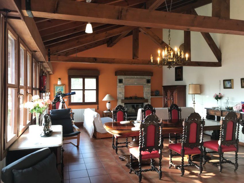 Casa independiente en CANGAS DE ONÍS
