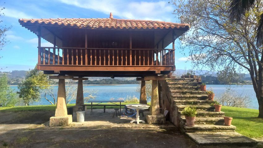 Casa independiente en El Puntal  VILLAVICIOSA  (CAS