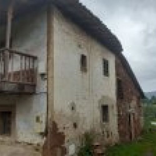 Casa de piedra para rehabilitar en VILLAVICIOSA  (REAB