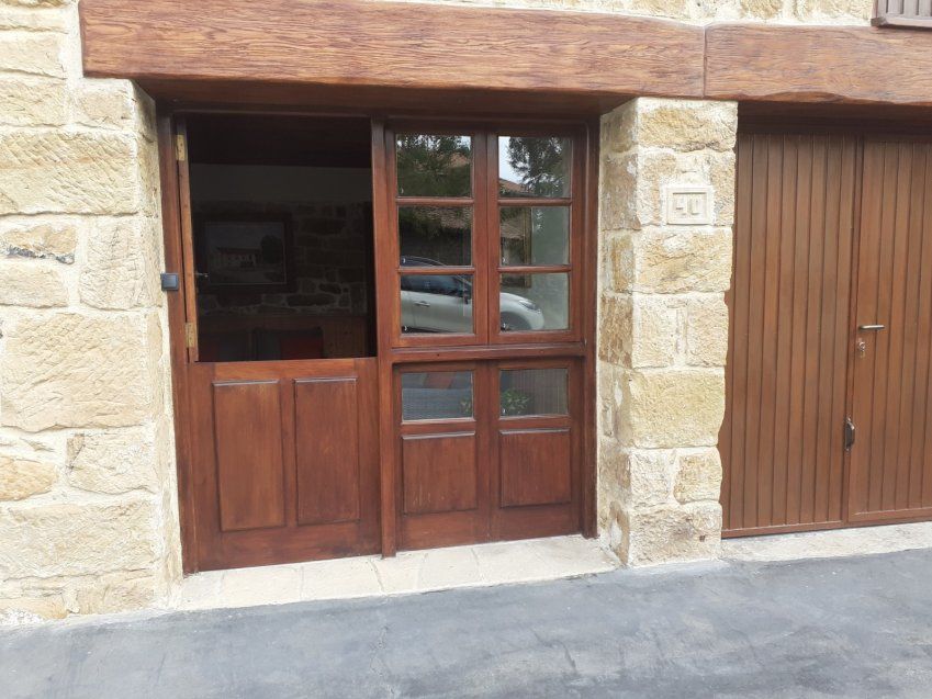 Casa de piedra reformada en Oles   VILLAVICIOSA  (ALQ