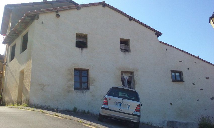 Casa de piedra para rehabilitar en CABRANES  (REAB