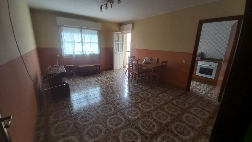 Piso de 3 dormitorios para reformar en VILLAVICIOSA (PIS