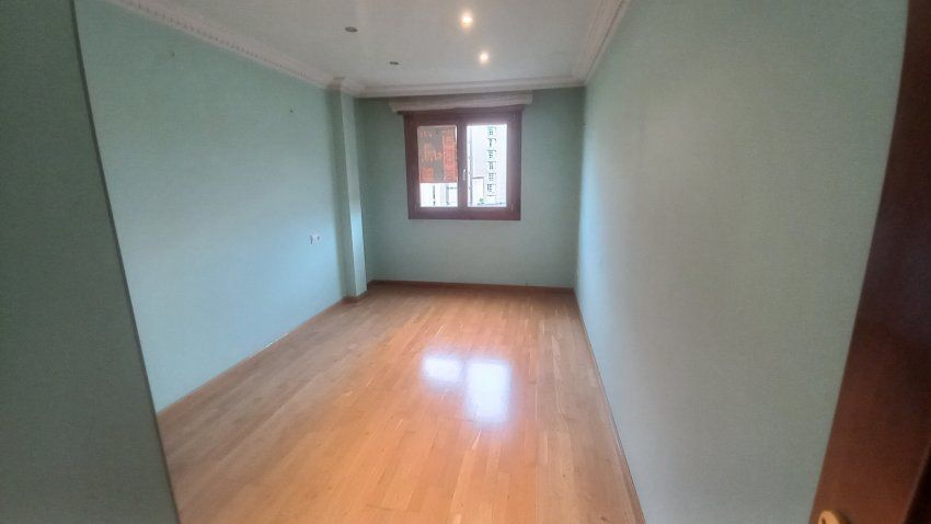 Piso de 2 dormitorios en GIJÓN  (PIS