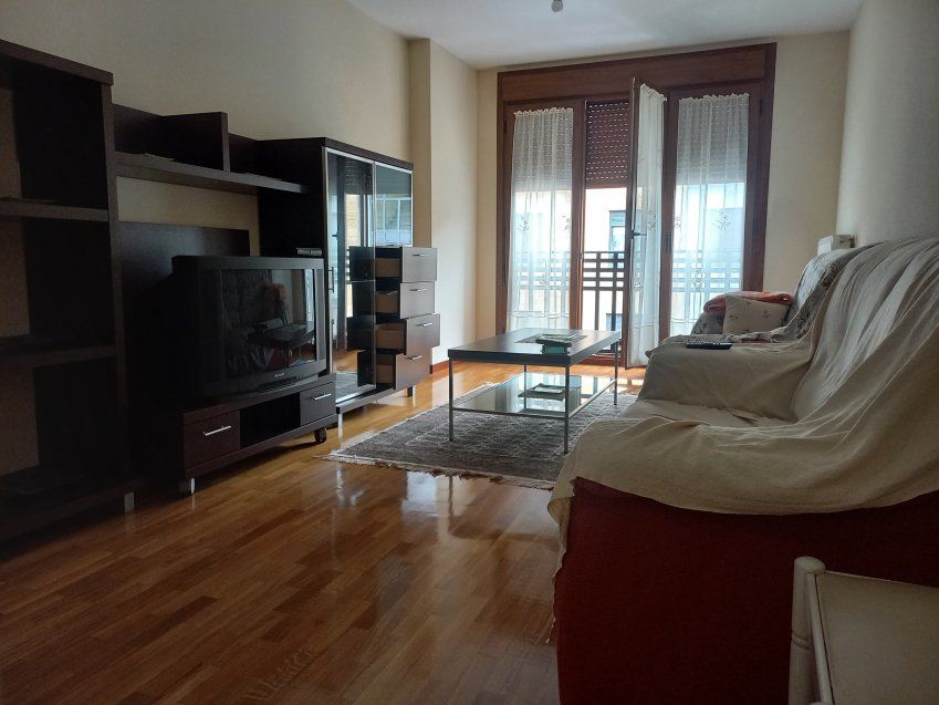 Piso de 2 dormitorios y 2 baños en VILLAVICIOSA  (PIS