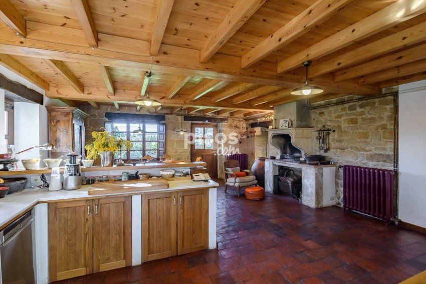 Casona de piedra rehabilitada en Argüero   VILLAVICIOSA  (CAS