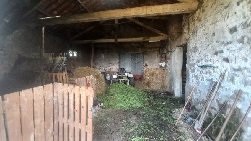 Casa de piedra con Cuadras y Llagar para reformar en Quintueles VILLAVICIOSA (REAB