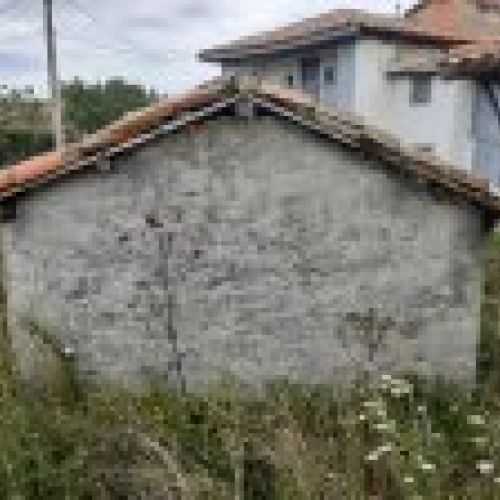 Casa de piedra independiente para rehabilitar en VILLAVICIOSA  (REAB