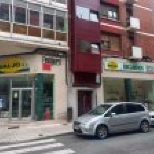 Local comercial céntrico con Almacén y Oficinas en GIJÓN  (LOC