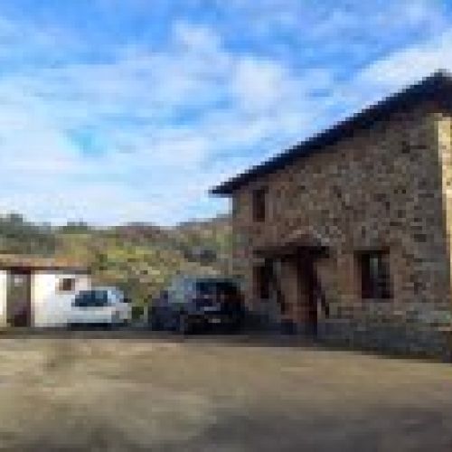 Casona de piedra rehabilitada en CABRANES  (CAS
