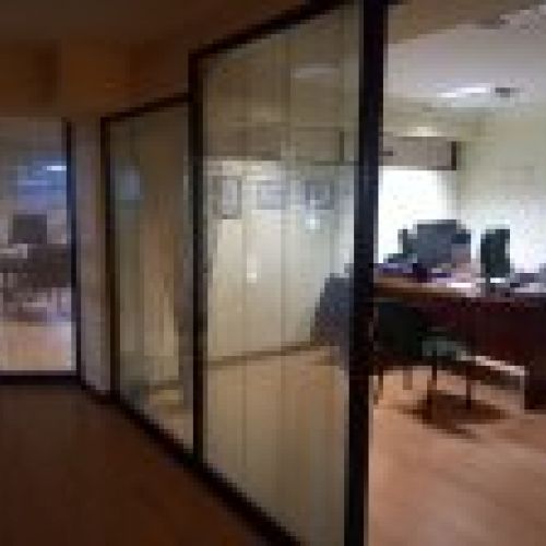 Local comercial céntrico con Almacén y Oficinas en GIJÓN  (LOC
