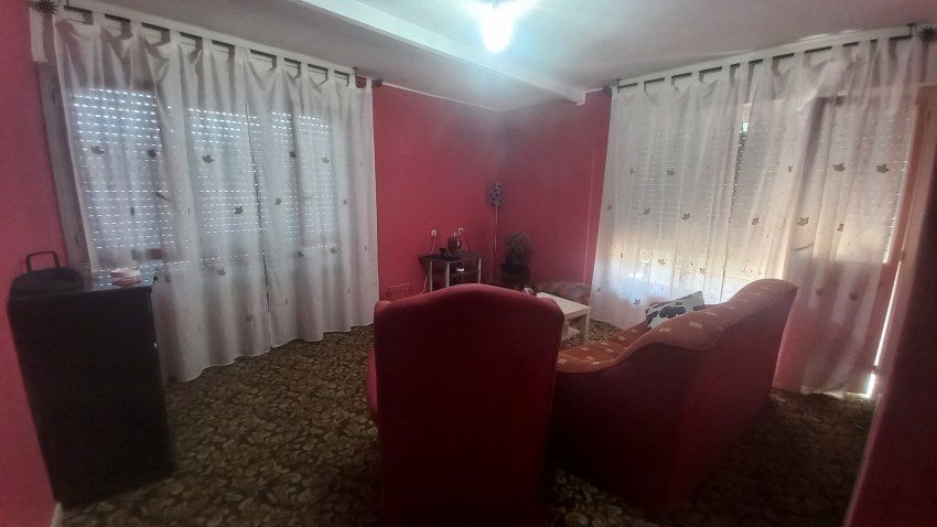 Piso de 4 dormitorios en Villaviciosa  (PIS