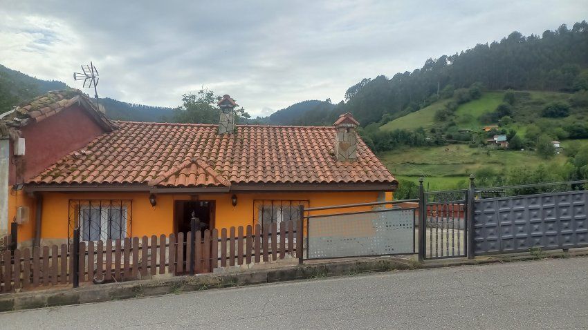 Casa de piedra en Peón VILLAVICIOSA (CAS