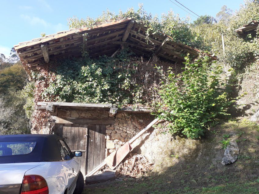 Casa de piedra para rehabilitar en VILLAVICIOSA (REAB.0163)