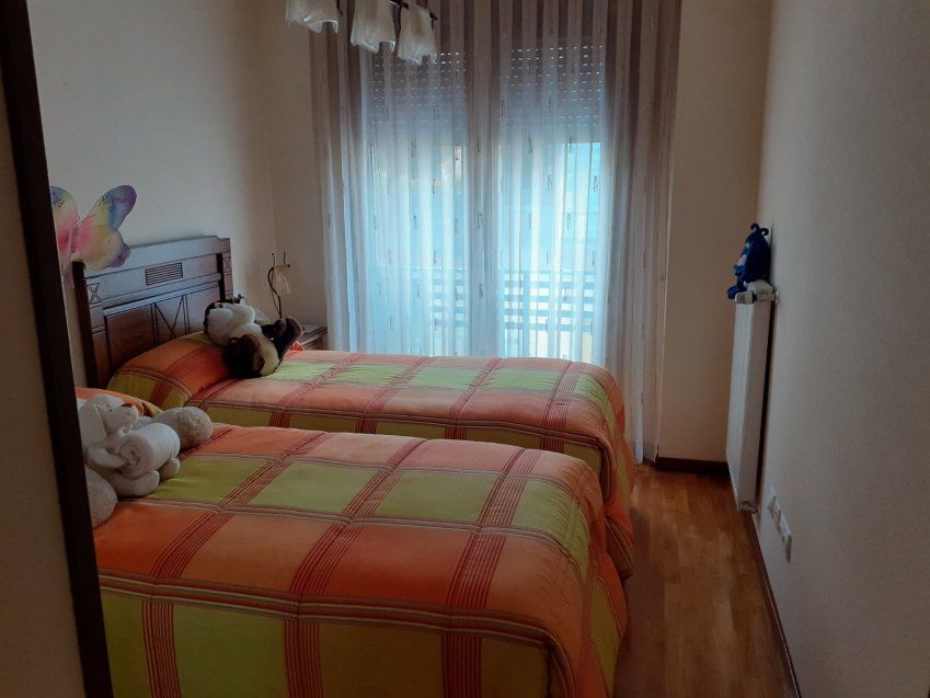 Piso de 3 dormitorios en VILLAVICIOSA  (PIS