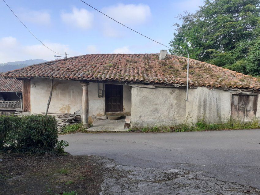 Casa de piedra para rehabilitar independiente en VILLAVICIOSA  (REAB