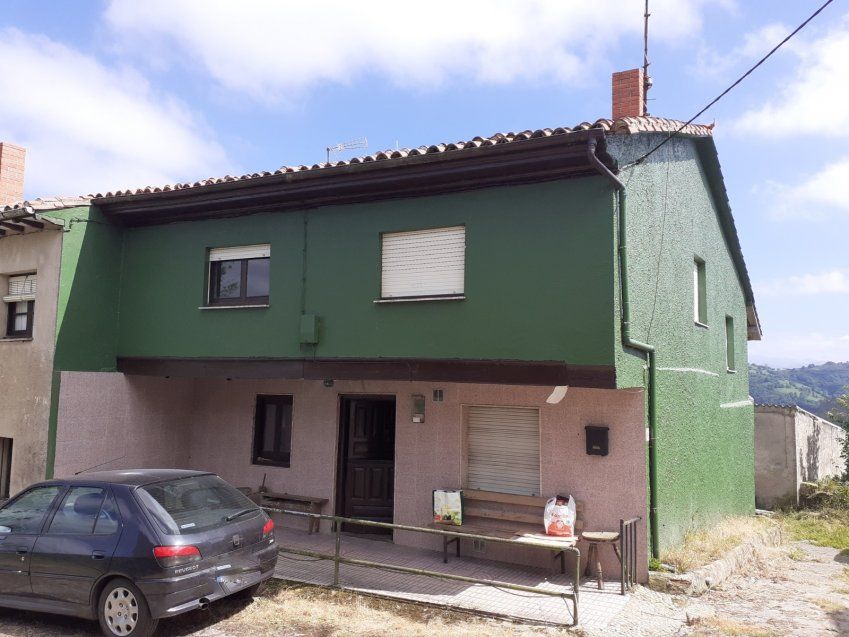 Casa de piedra para reformar en VILLAVICIOSA  (REAB