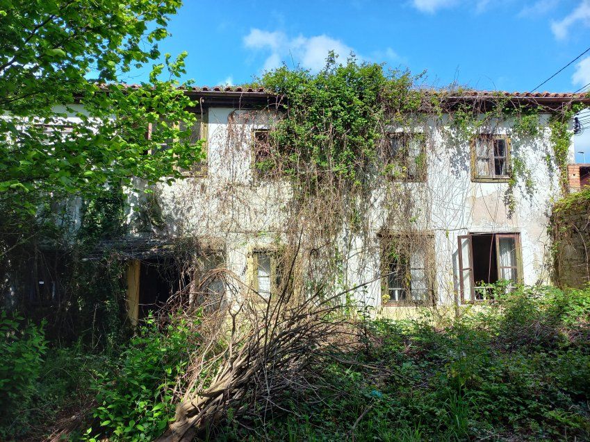 Casa de piedra independiente para rehabilitar  (REAB