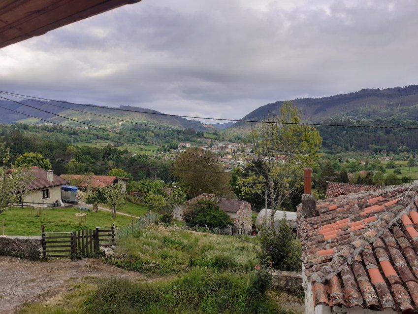 Casa de piedra para rehabilitar en PILOÑA  (REAB
