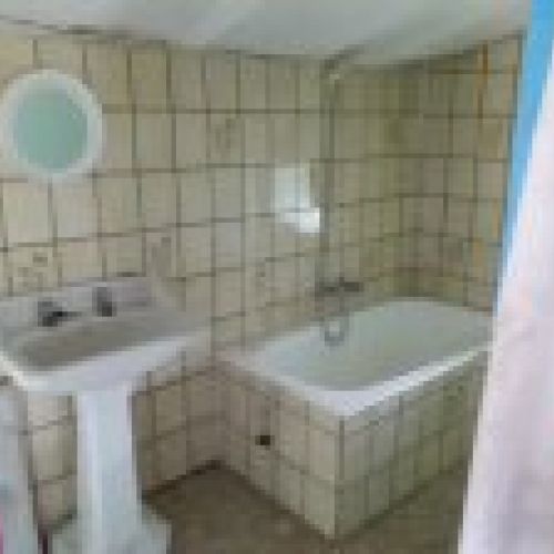 Casa de piedra independiente para rehabilitar en VILLAVICIOSA  (REAB