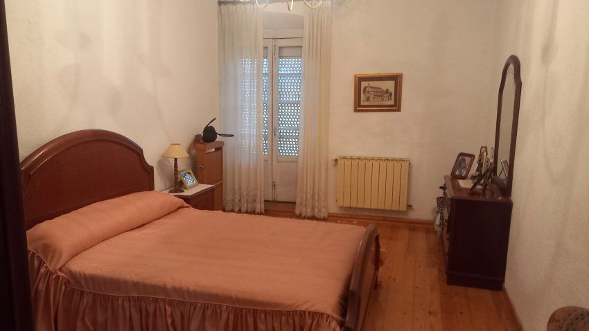 Casa de piedra a 1km