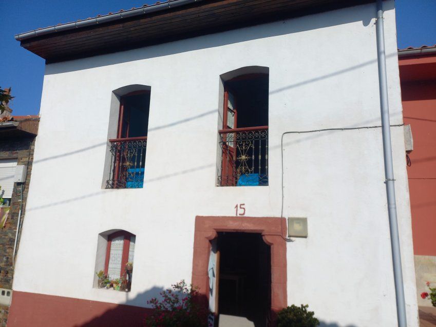 Casa de piedra en CABRANES  (CAS