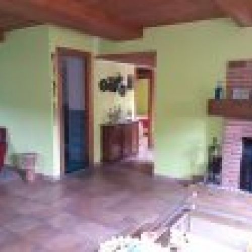 Casa 2 plantas a 2kms
