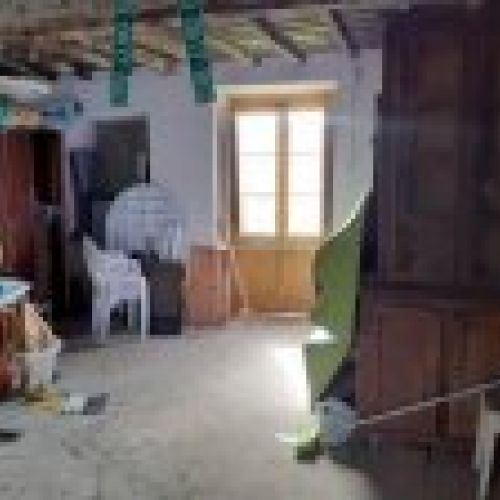 Casa de piedra para rehabilitar con Cuadra y Tenada en CABRANES (REAB